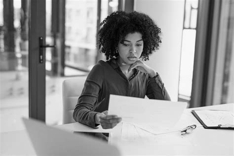 Billing in arrears: benefits, challenges, and best practices - Zuora