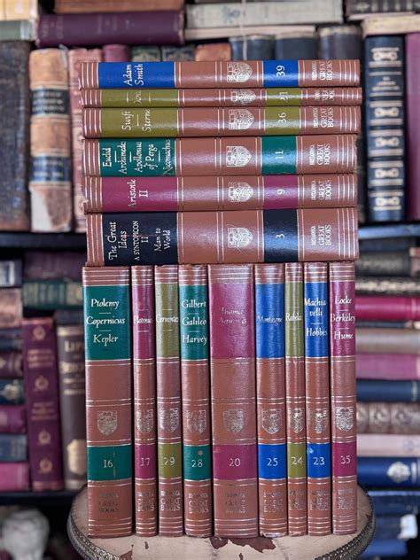 Vintage Book Set of 14 Great Books Britannica Beautiful Books Darwin ...