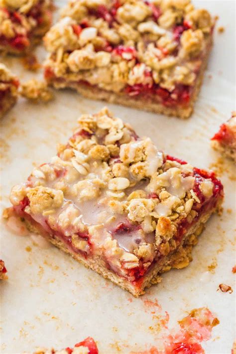 Easy Strawberry Oatmeal Bars (How to Make It) - Little Sunny Kitchen