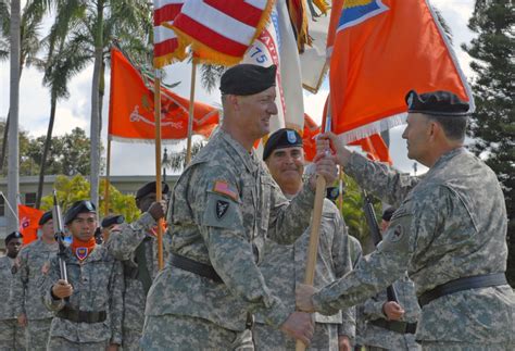 New Theater Signal Commander | Article | The United States Army