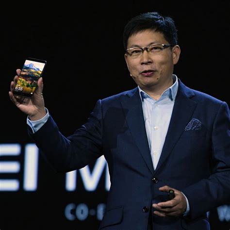 Apple's Biggest Competitor Clowns Them With 'The Real AI Phone' - Tech News