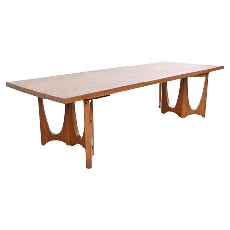 Broyhill Brasilia Walnut Mid-Century Modern Rectangular Coffee Table at ...