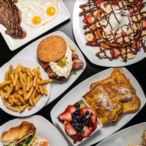 Golden Eggs All Day Breakfast (262 Queens Quay W, Toronto, ON M5J 1B5 ...