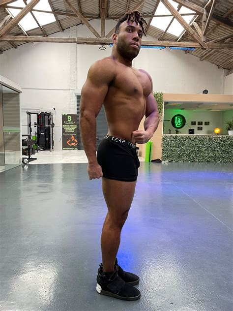 Off-season 190lbs @ right over 5'7. X weeks out. Prep starts soon. Need ...