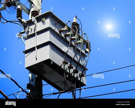 Electromagnetic Transformers 的图像结果