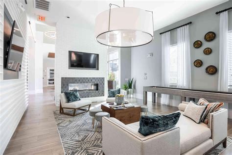 The Chloe Leander - Palladius