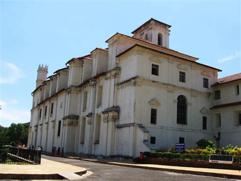 Top 10 churches of Goa - Hello Travel Buzz