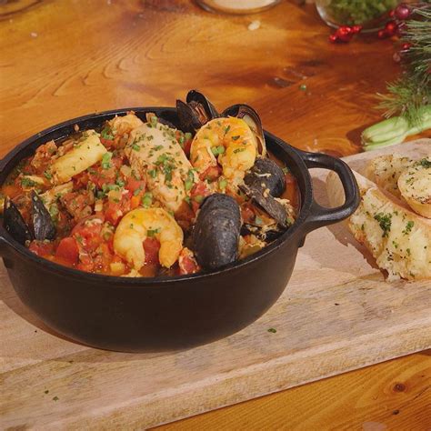 Download Black Casserole Of French Bouillabaisse Seafood Dish Wallpaper ...