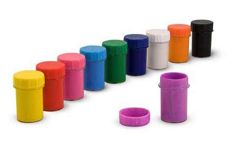 Poster Color 的图像结果