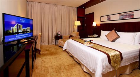 HOWARD JOHNSON PLAZA LINGANG SHANGHAI - Hotel Reviews & Photos ...