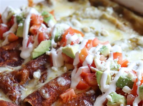 Red and Green "Christmas" Enchiladas - Tinhateats