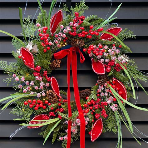 Amazon.com: Christmas Wreath with Lights,Outdoor Pre-lit Christmas ...