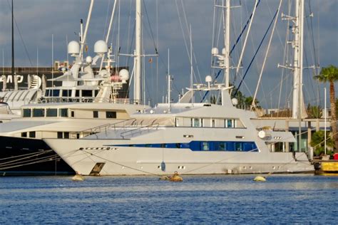 IRCSO: Millionaire Inmate's Plan to Escape from County Jail to a Castle ...