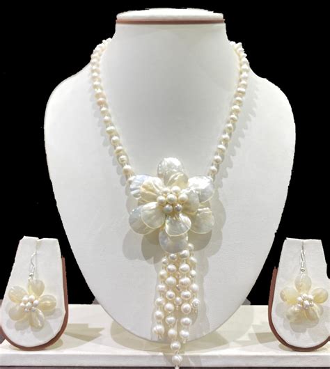 "Mother of Pearl Jewelry: Timeless Elegance" - Ocean Pearls