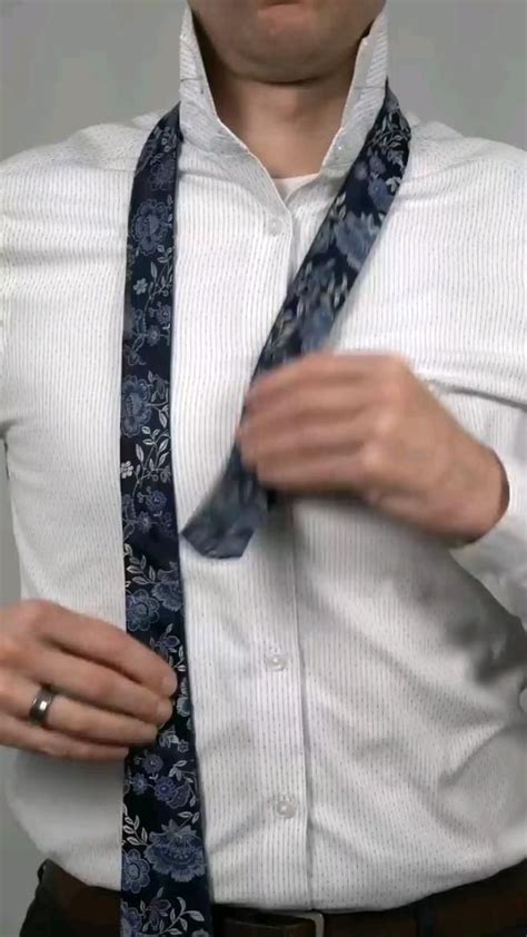 Necktie Tutorial 的图像结果