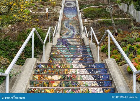 Mosaic Stairway, San Francisco in 16th Avenue Tiled StepsMosaic ...