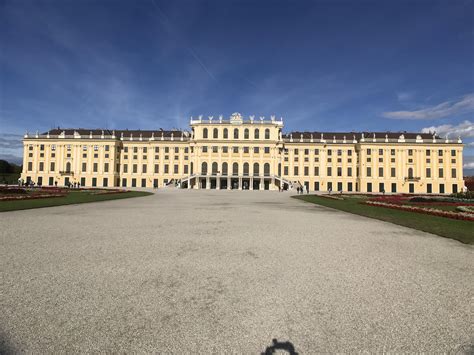 留学奥地利维也纳经济高等专业学院一年学费多少钱