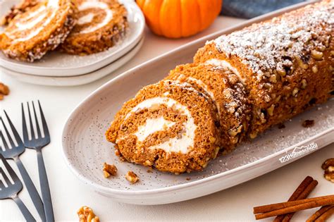 Pumpkin Roll Recipe Joy Of Baking at Chantay Mccormick blog