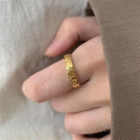 Anti tarnish everyday gold rings