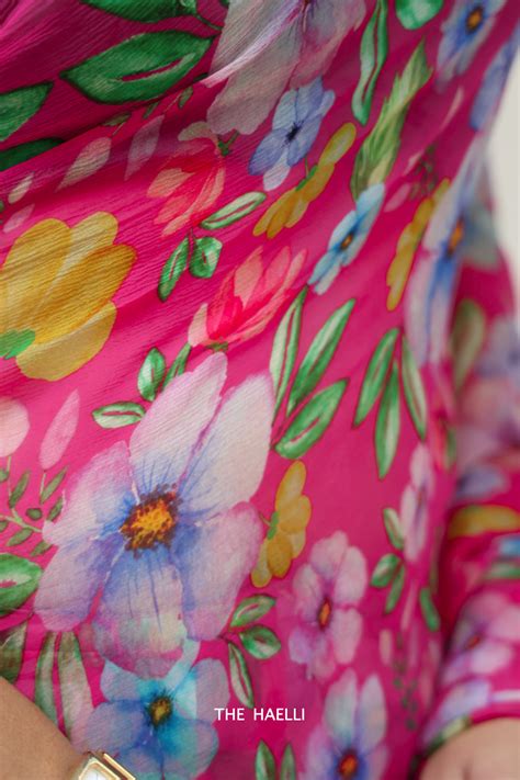 Phool magenta chiffon saree – The Haelli