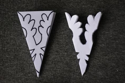 Make these snowflakes and gingerbread houses for holiday family fun ...
