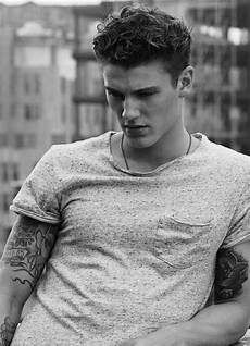 Hairstyles For College Guys by 14 Hairstyles For College Guys Hairstyles For College Guys