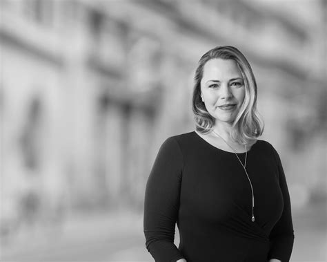 Erin McNamee | Counsel | White & Case LLP