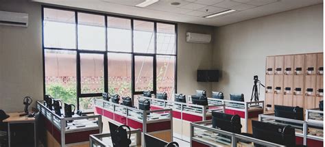 Computer Laboratory Images 的图像结果