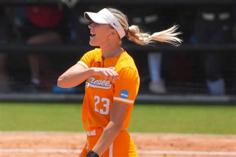 Tennessee Softball 2026: A Look at Karen Weekly's Star-Studded Lady ...