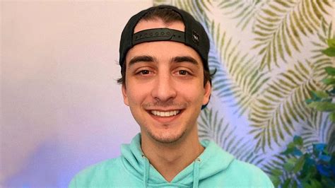 Dennis "Cloakzy" Lepore: Profile, Net Worth, and Career Achievements ...