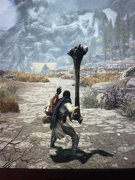 Anyone else ever been able to use a Giant Club? : r/skyrim