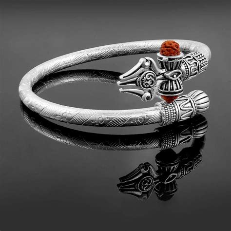PURE SILVER MAHAKAAL KAVACH (ABHIMANTRIT) – Sumit Peer Collections