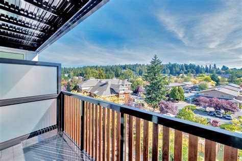 Photos of Station House Apartments in Redmond, Washington