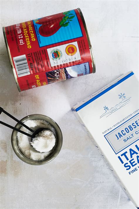 No Cook Neapolitan Pizza Sauce | Josie + Nina