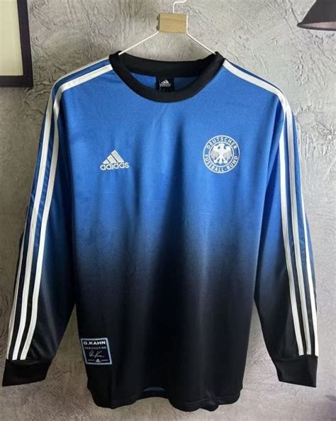 Oliver Kahn's Germany Goalkeeper kit 2002 - Retro Shirt – Full Time Store