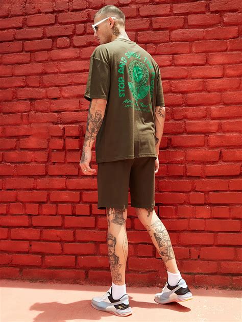 ₹1,199 | Campus Sutra Oversized Forest Green Smell The Flower Co-Ord ...