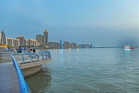 2023芜湖市中山路步行街游玩攻略,位于芜湖市中心，这里和镜湖...【去哪儿攻略】