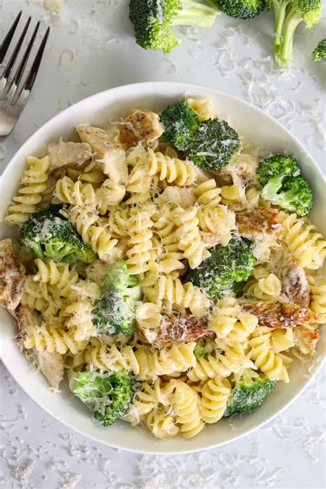 Pasta Alfredo Broccoli Chicken at Sherry Ramos blog