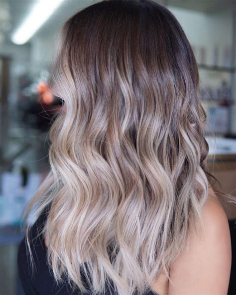 30+ Cool-toned Blonde Haircolors