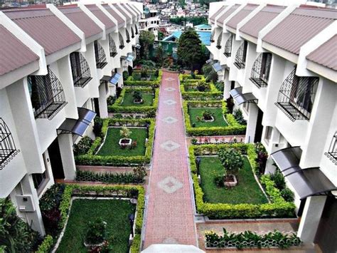 BAGUIO HOLIDAY VILLAS - Hotel Reviews, Photos, Rate Comparison ...
