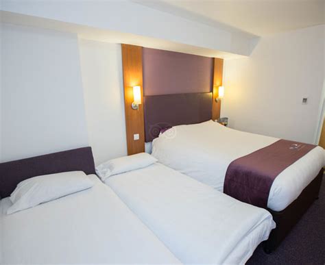 PREMIER INN LONDON CITY (OLD STREET) HOTEL - Hotel Reviews, Photos ...