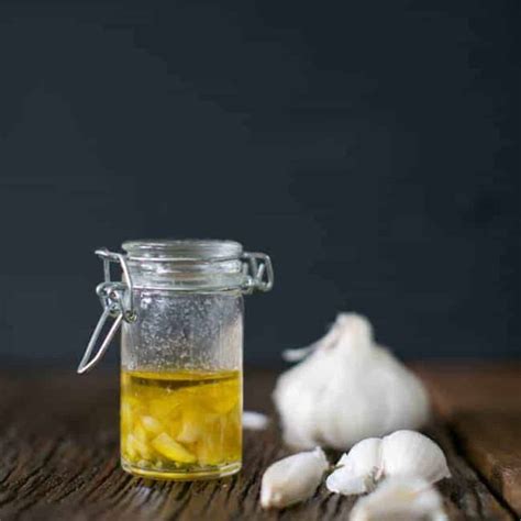 DIY Antifungal Foot Powder + Greatest Important Oils for Athlete's Foot ...