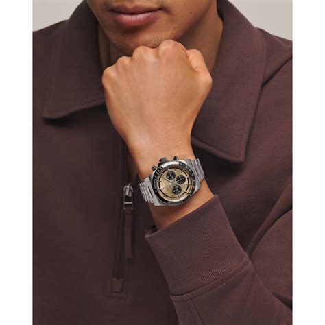 Longines Conquest L38354326