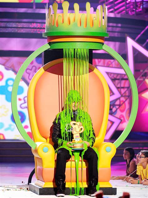 Person Getting Slimed 的图像结果