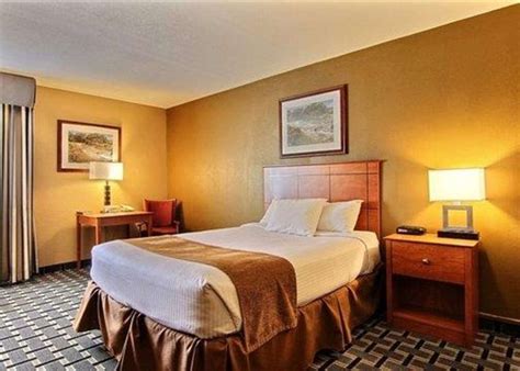 QUALITY INN (Thief River Falls) - Hotel Reviews, Photos, Rate ...
