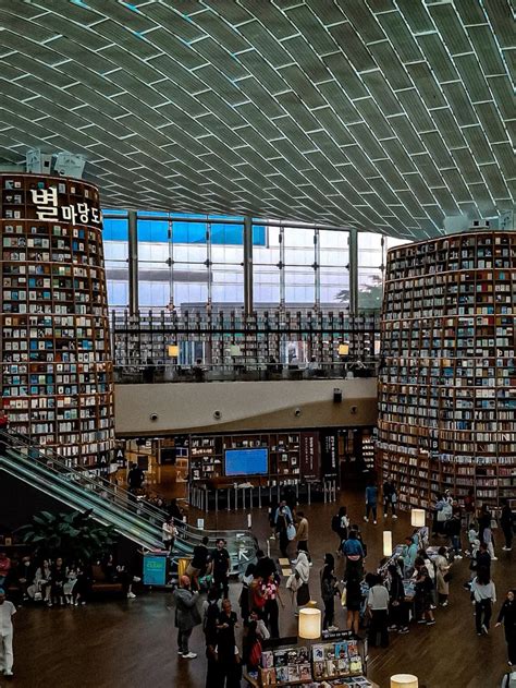 Starfield library/ Seoul books/ modern architecture/ Coex store ...