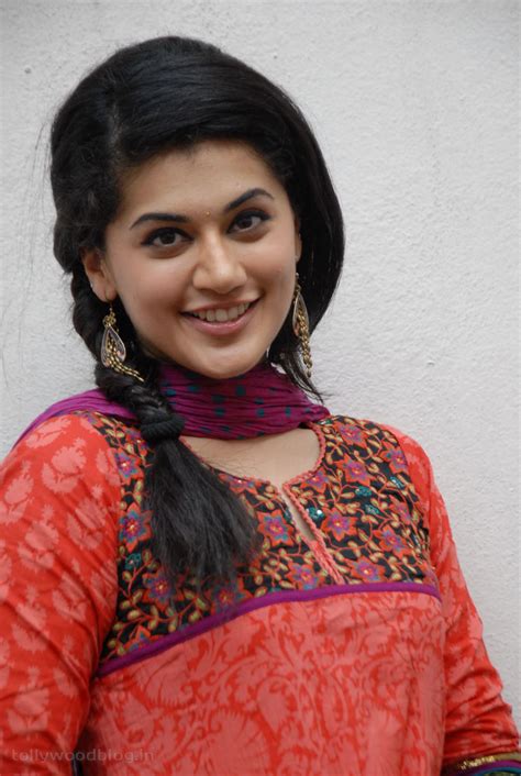 Taapsee Pannu Latest Gorgeous Photos Gallery