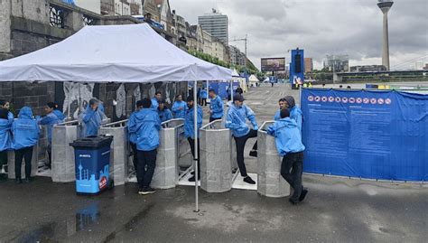 Herr Smuđa u fan zoni: Navijači, gde ste? VIDEO - Vesti - Fudbal - B92 ...