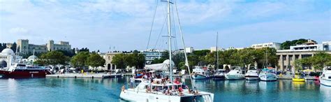 Paseo en catamarán con comida, Rodas - Central de Reservas