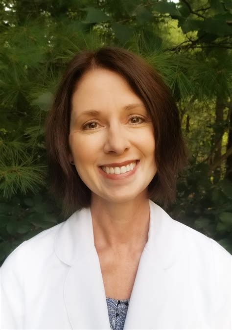 What Is an En Caul Birth? Meaning, How It Happens, and Risks - Baby Chick